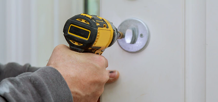 Street Locksmith For Smart Lock Repair in West Orange, NJ