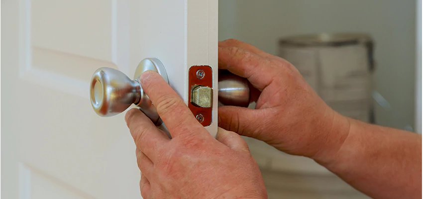 AAA Locksmiths For lock Replacement in West Orange, New Jersey